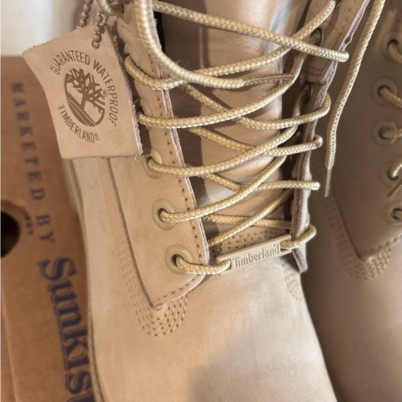 Timberlands - Picture 2 of 5